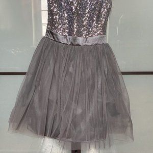 Robe Lipsy grise à sequins et tulle